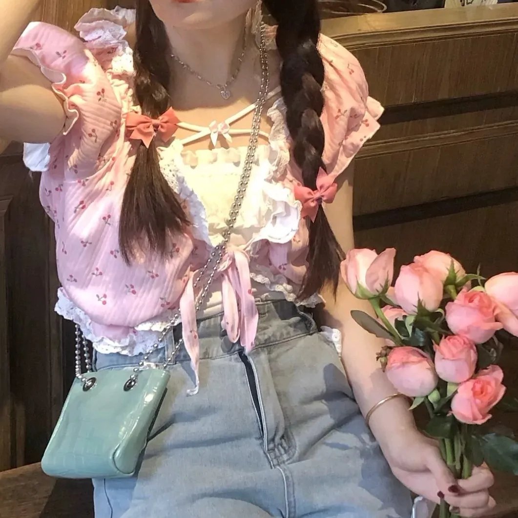 群莺乱飞